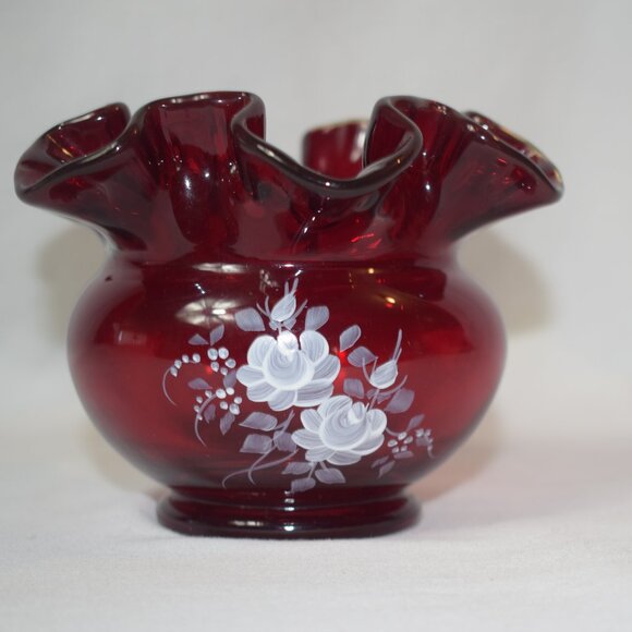 Vintage Fenton Ruby Red Hand Painted 3 inch Ruffle Vase Signed Marilyn - Picture 3 of 5